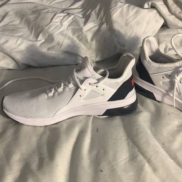 White Puma sneakers - Picture 4 of 5